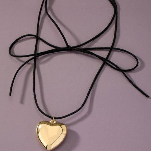 Sweetheart Choker