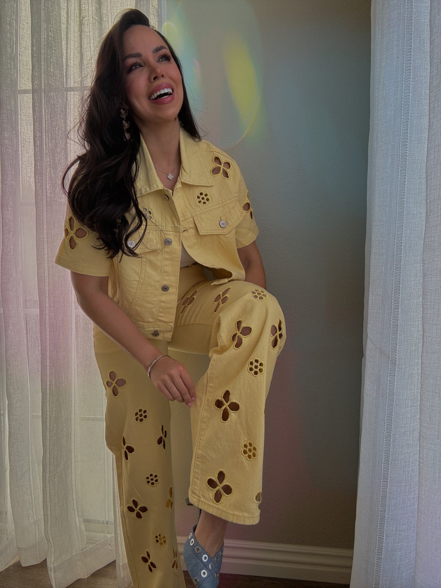 Set denim bordado mujer color amarillo tendencia primavera