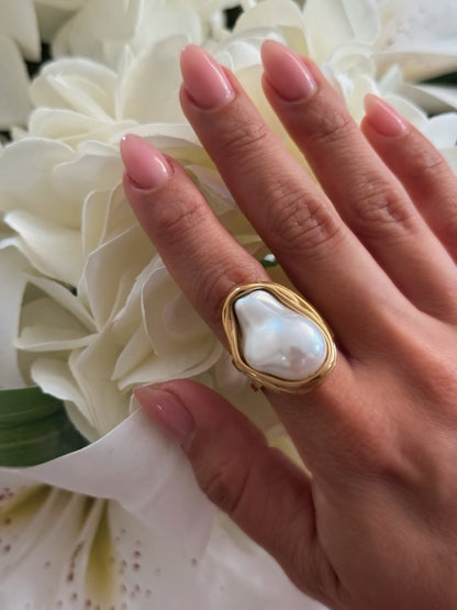 Classic Pearl Ring
